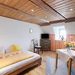 Bachbubenhof Apartamento